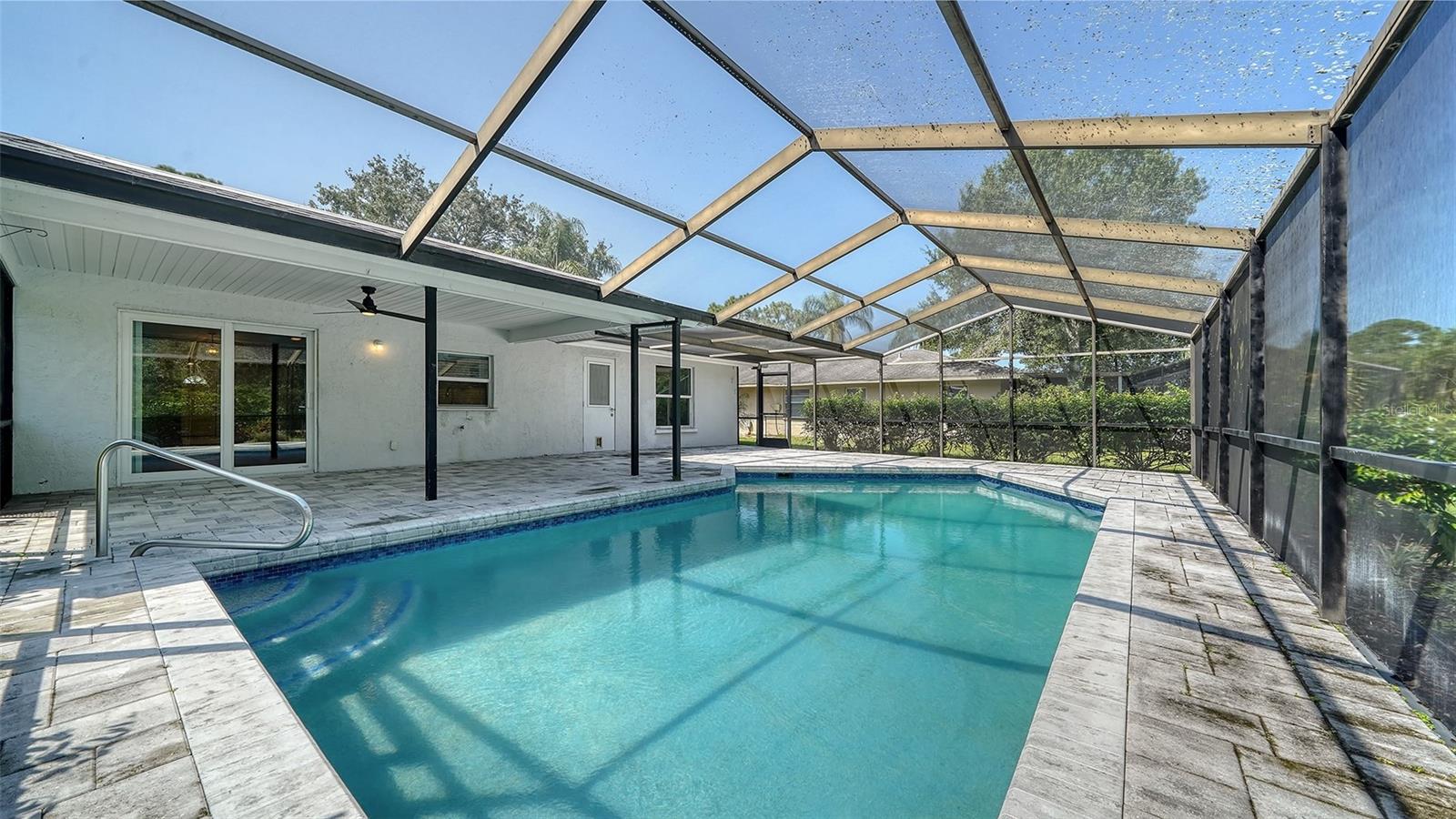4933 RUTLAND GATE