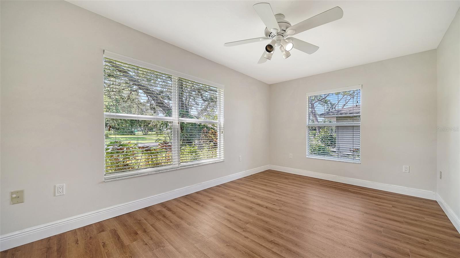 4933 RUTLAND GATE