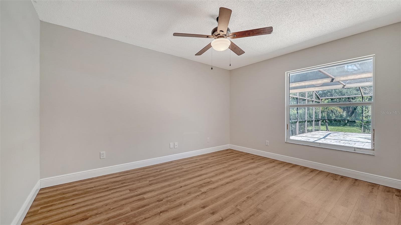 4933 RUTLAND GATE