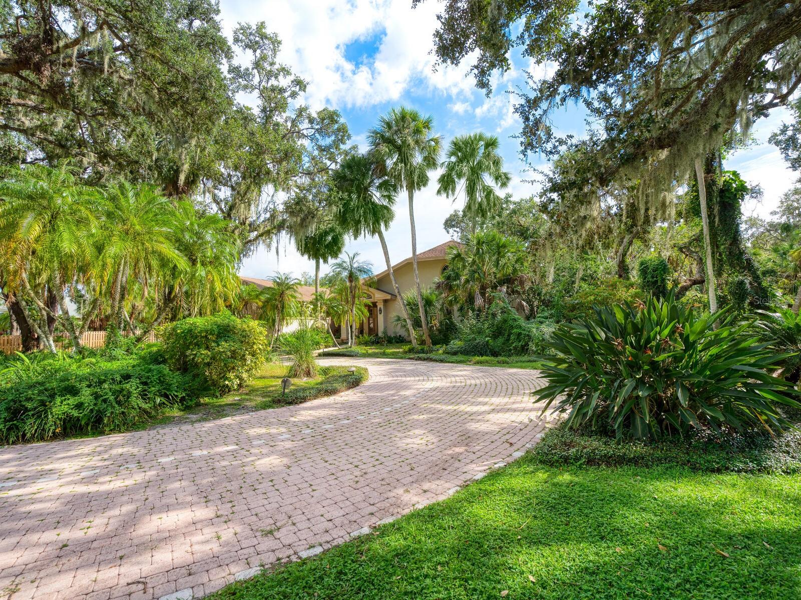 4626 HADFIELD DR