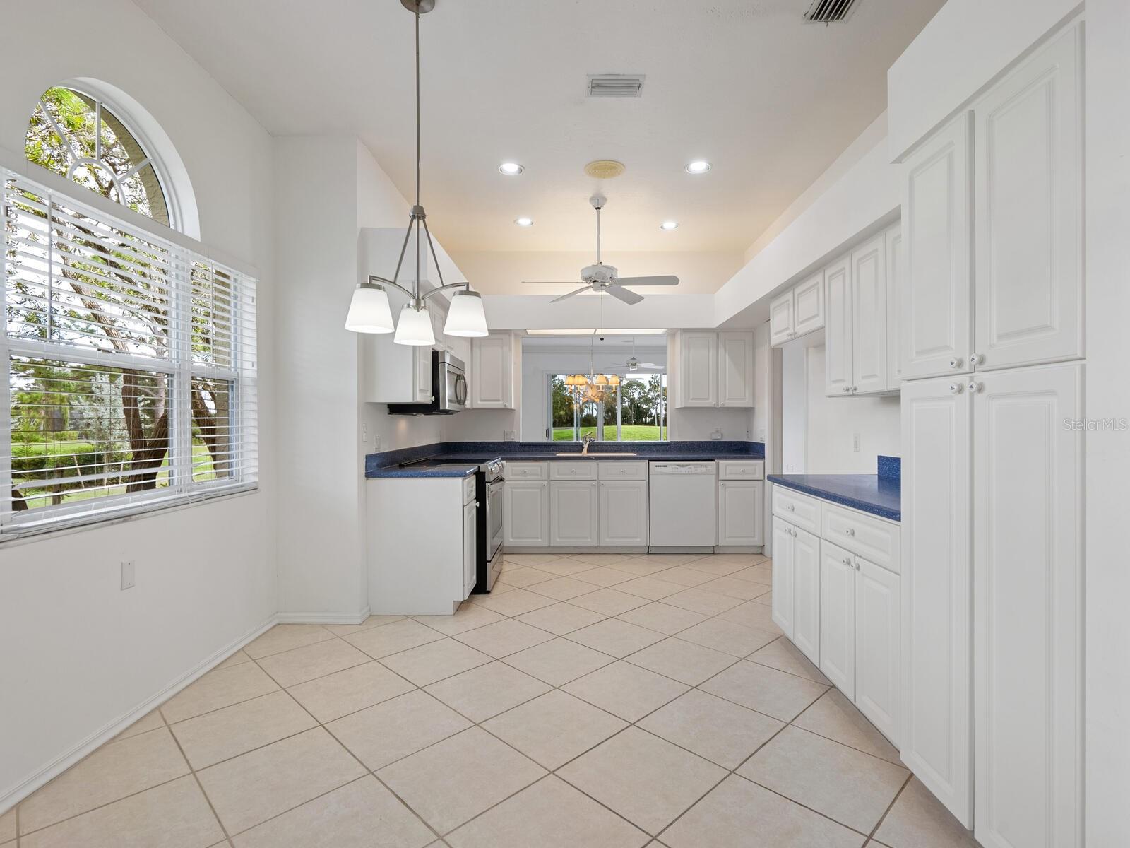 3422 CHELMSFORD CT #1