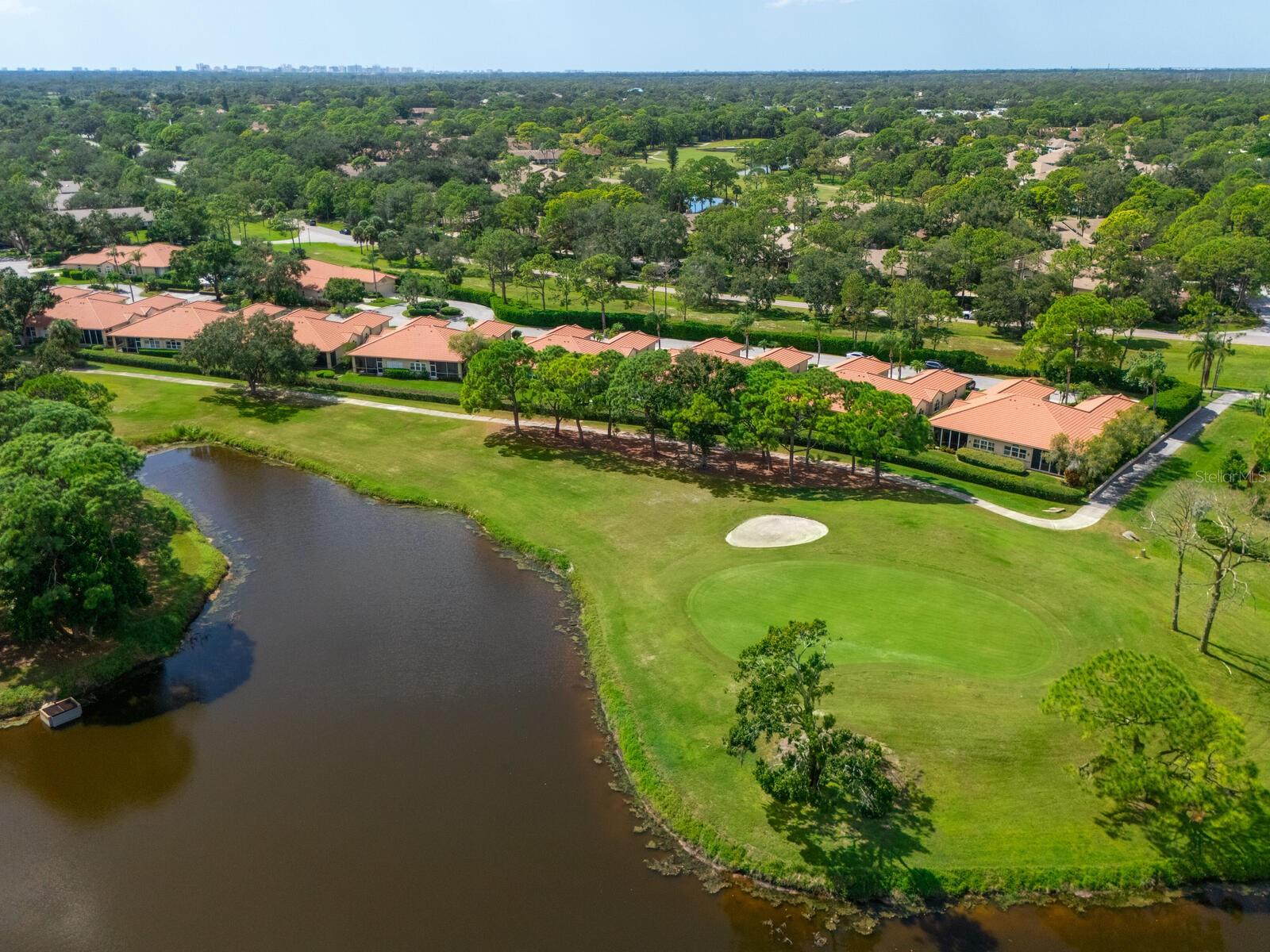 3422 CHELMSFORD CT #1