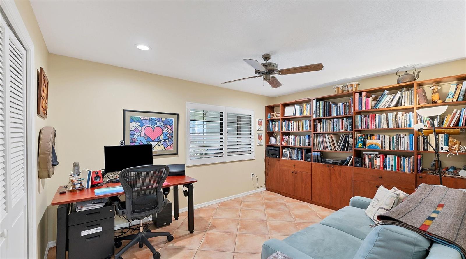 5655 PIPERS WAITE #27