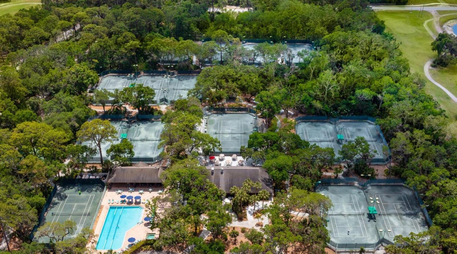 5655 PIPERS WAITE #27