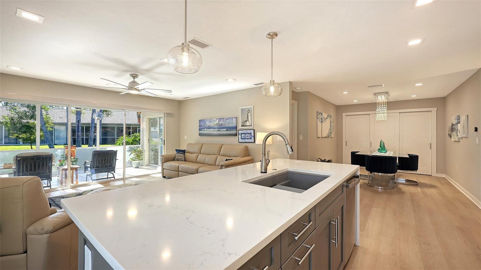 3038 RINGWOOD MDW #20