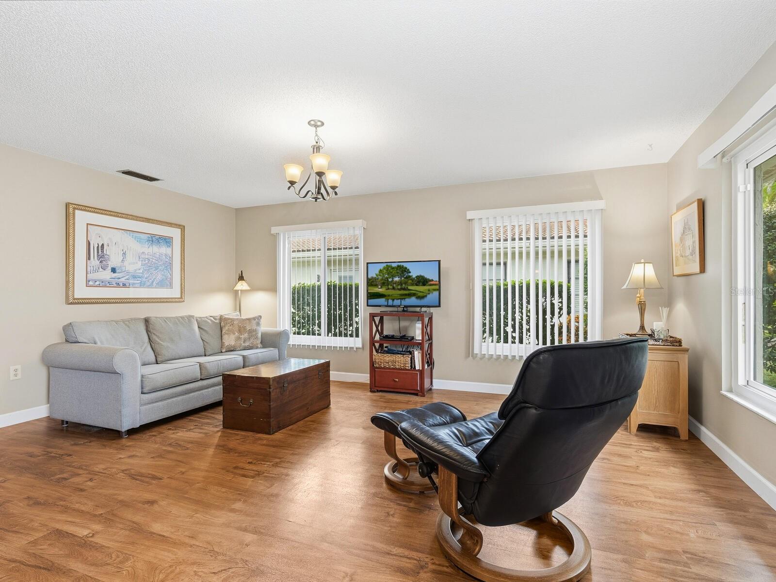 5107 GREENCROFT RD #23