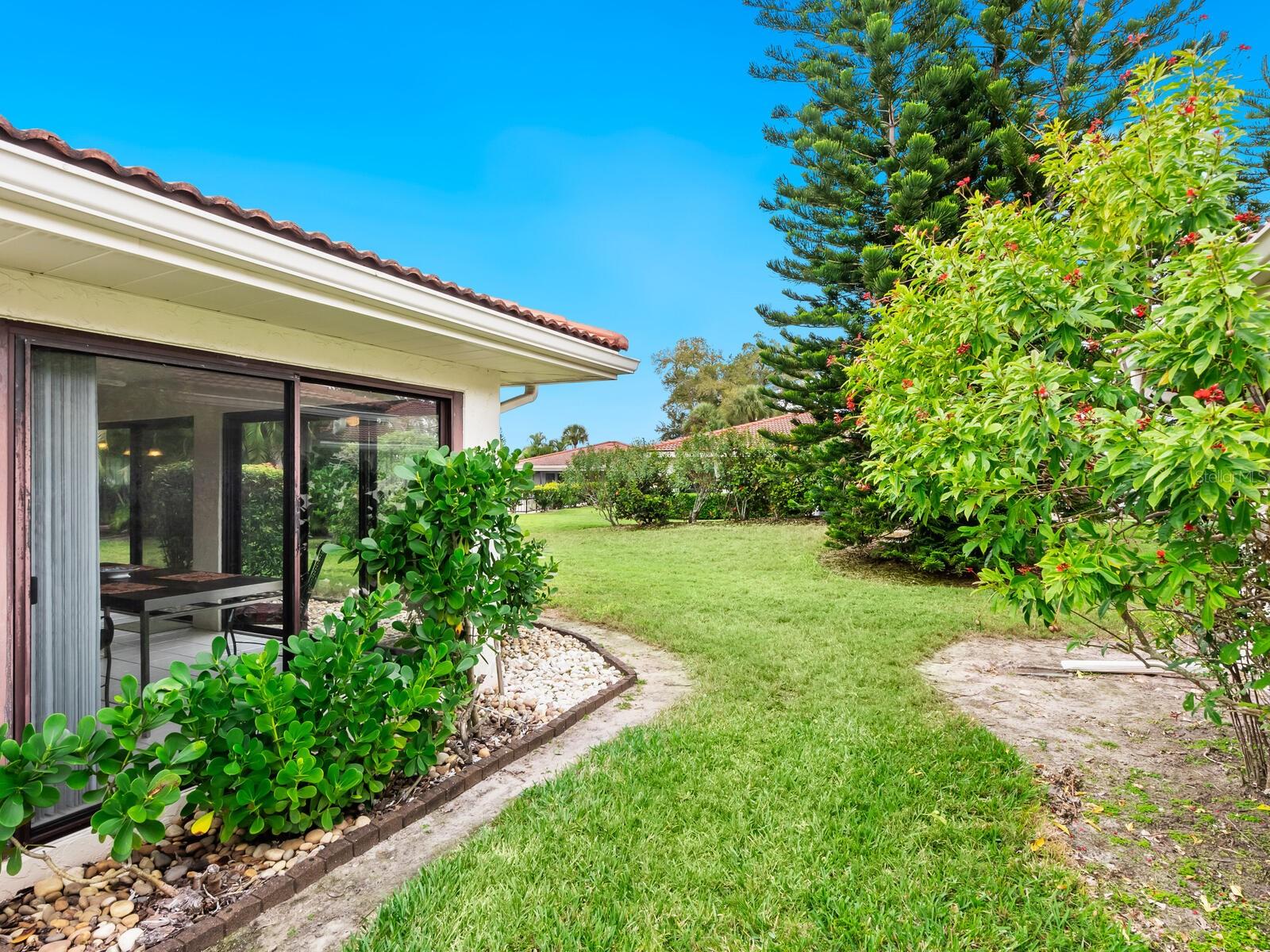 5107 GREENCROFT RD #23