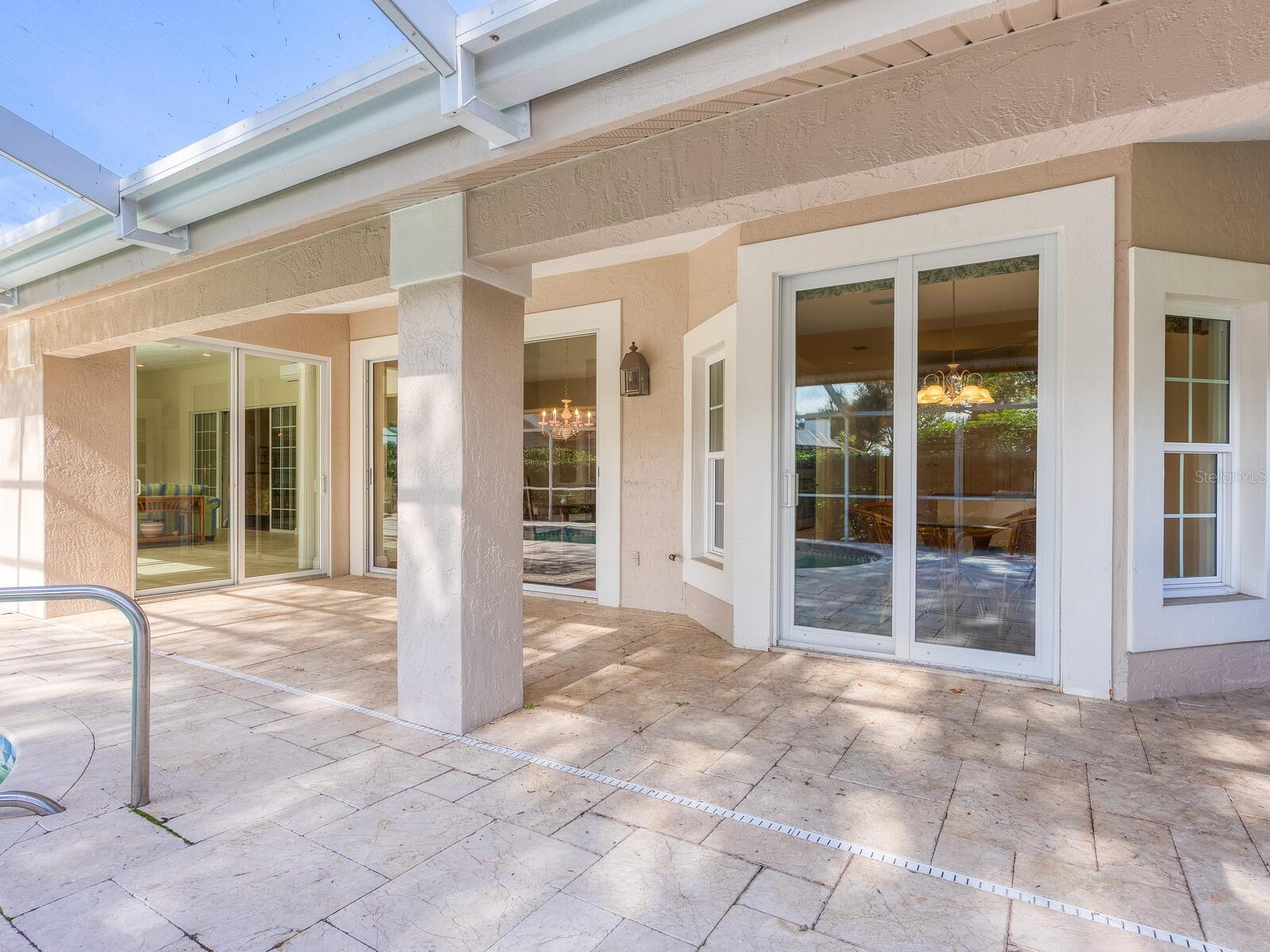 4348 HIGHLAND OAKS CIR