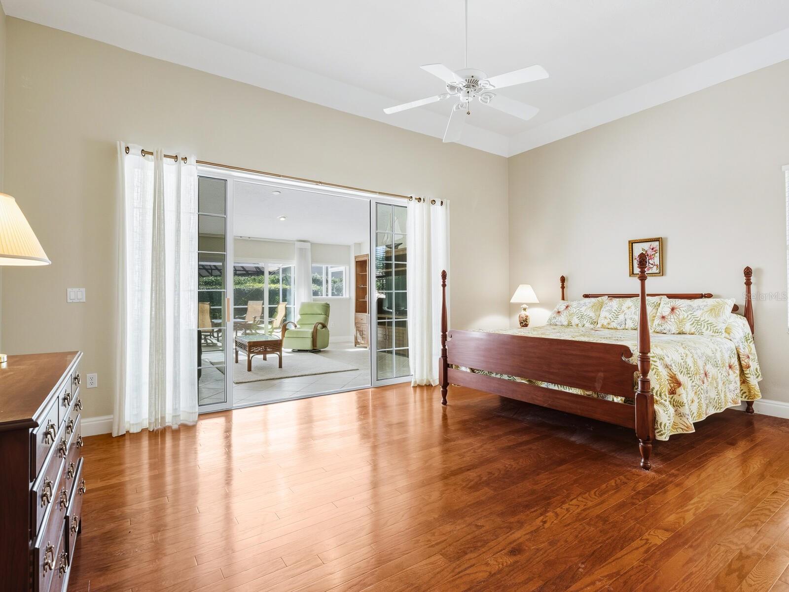 4348 HIGHLAND OAKS CIR