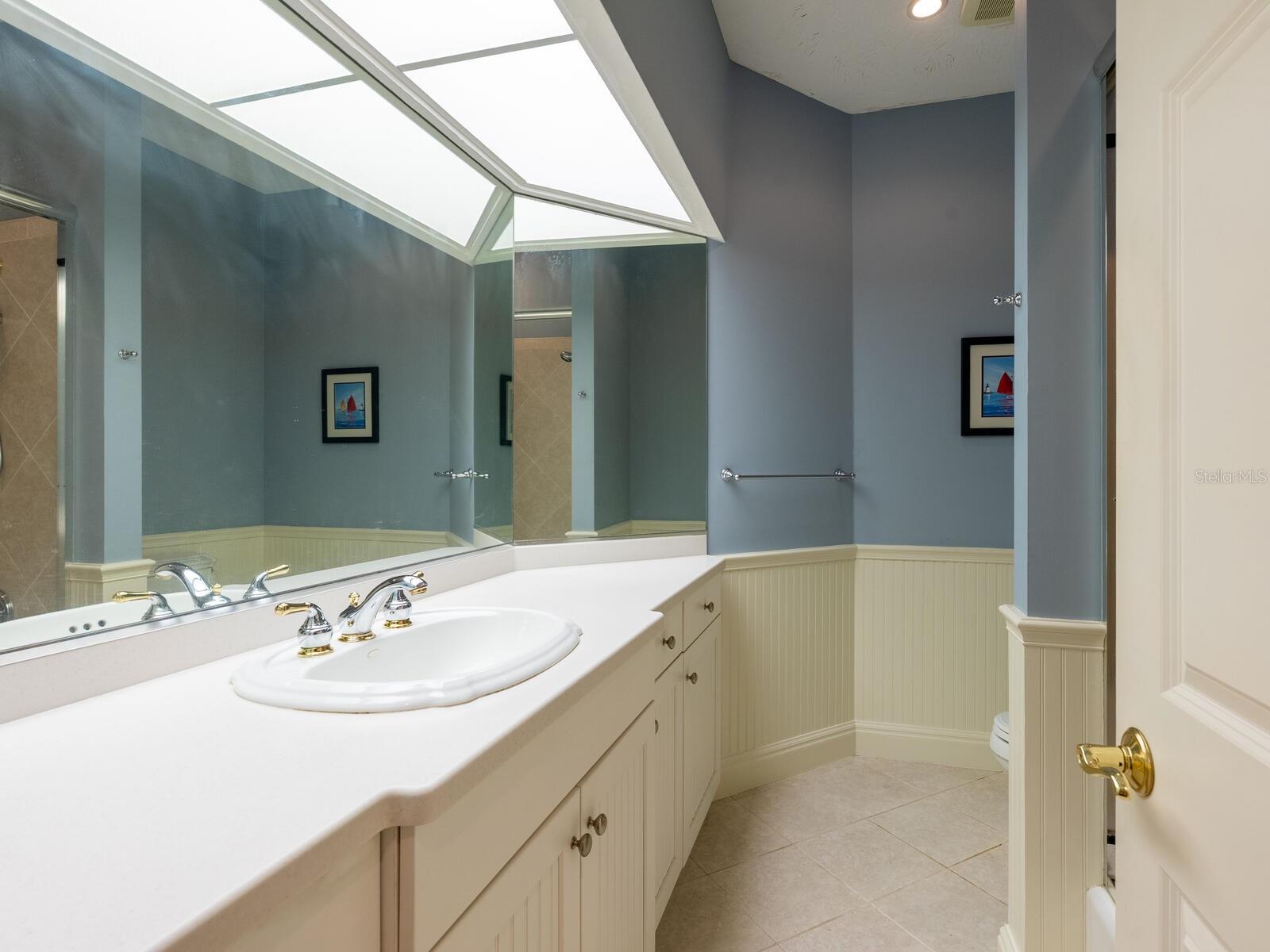 4348 HIGHLAND OAKS CIR