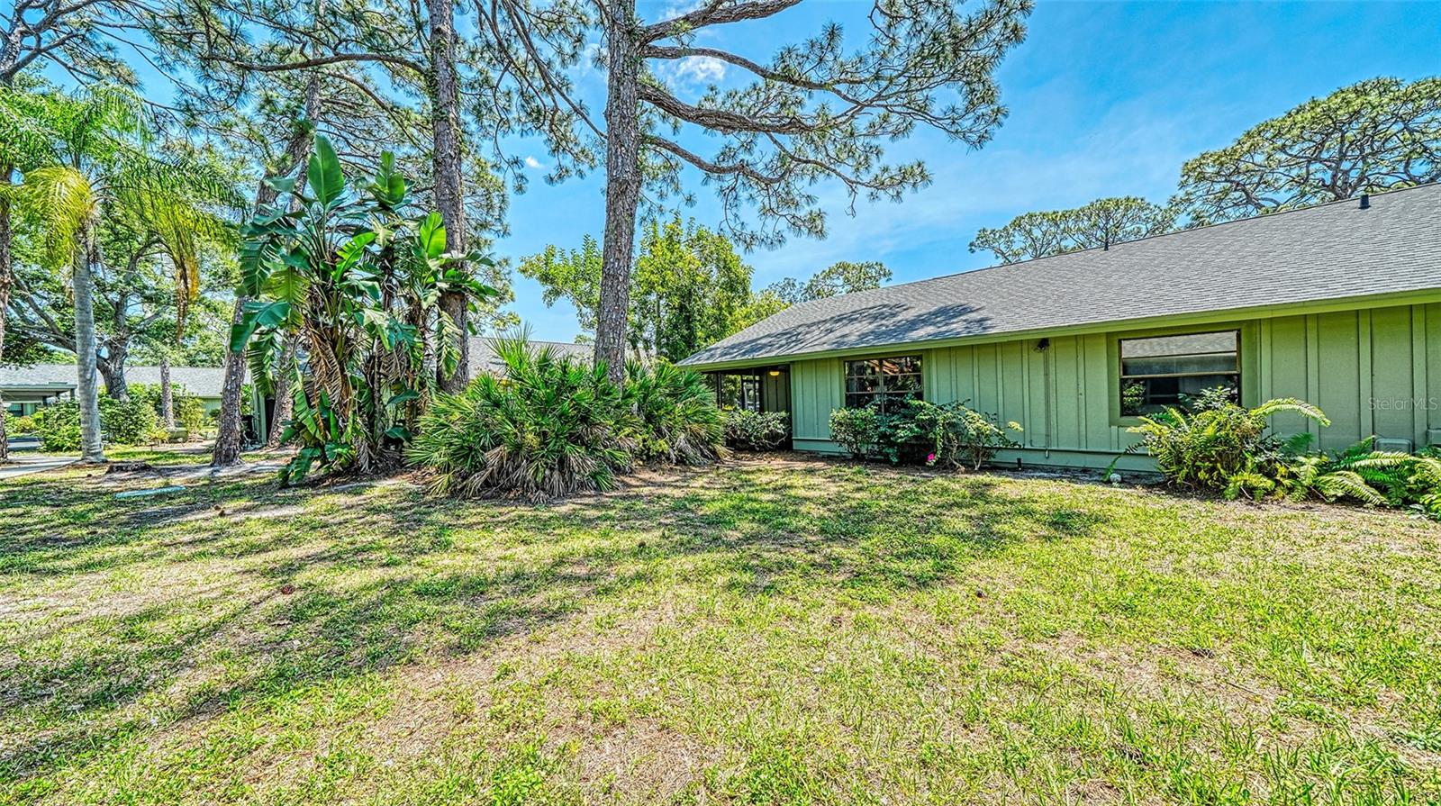 5056 BARRINGTON CIR #2602