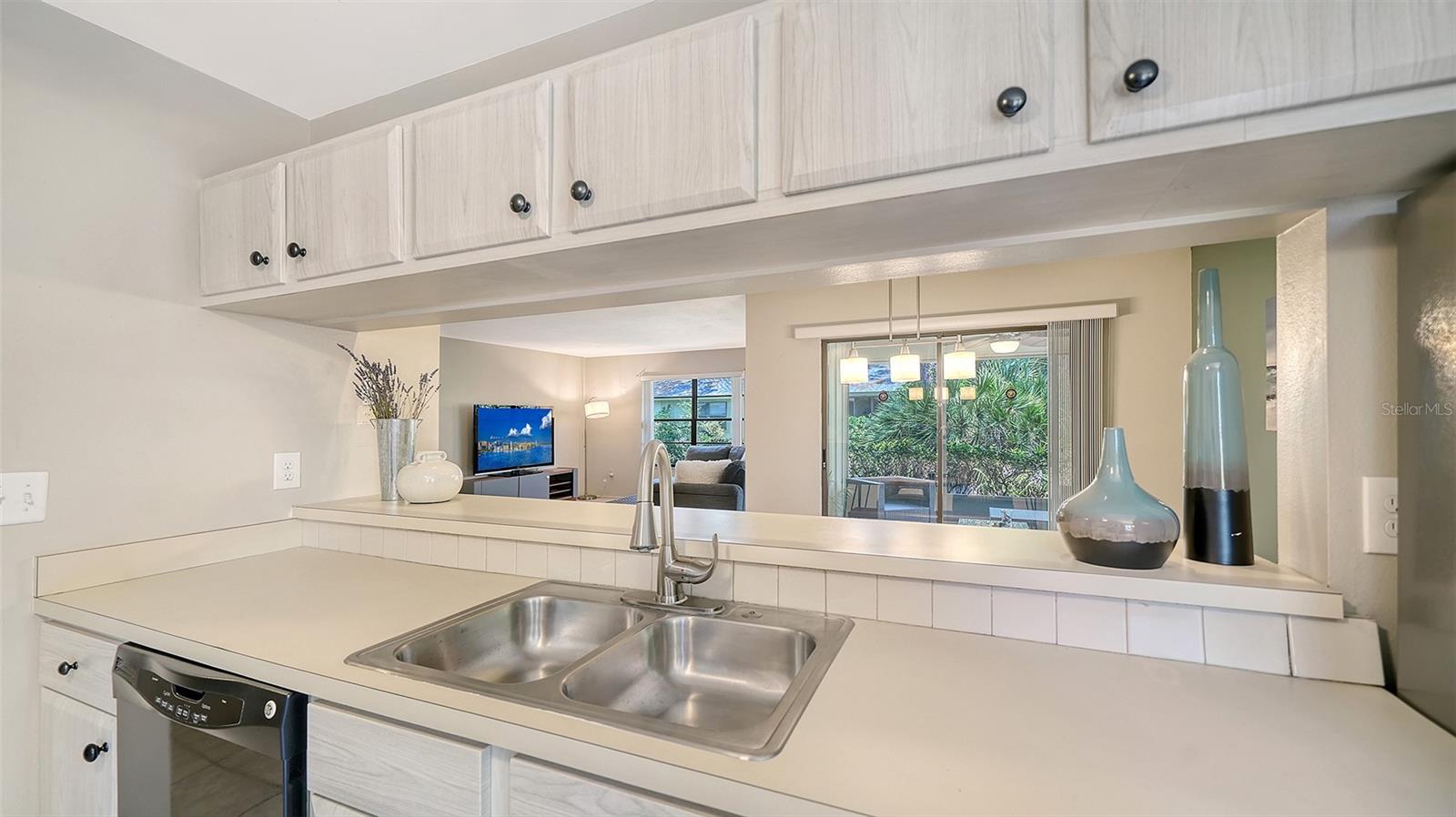 5056 BARRINGTON CIR #2602