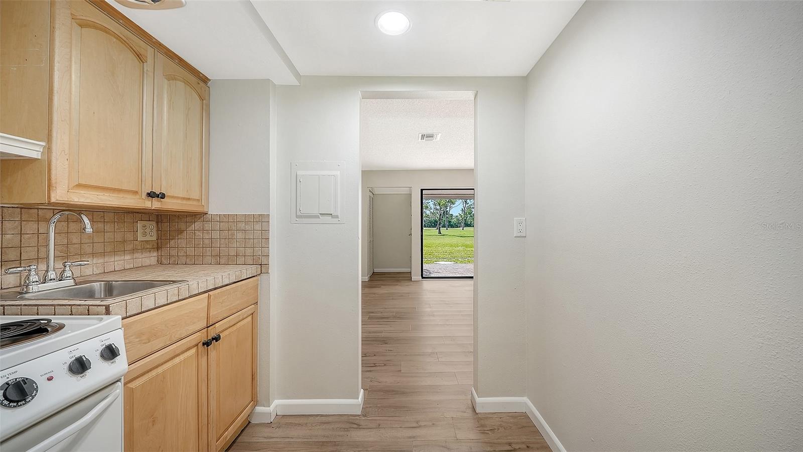 3569 LONGMEADOW #35