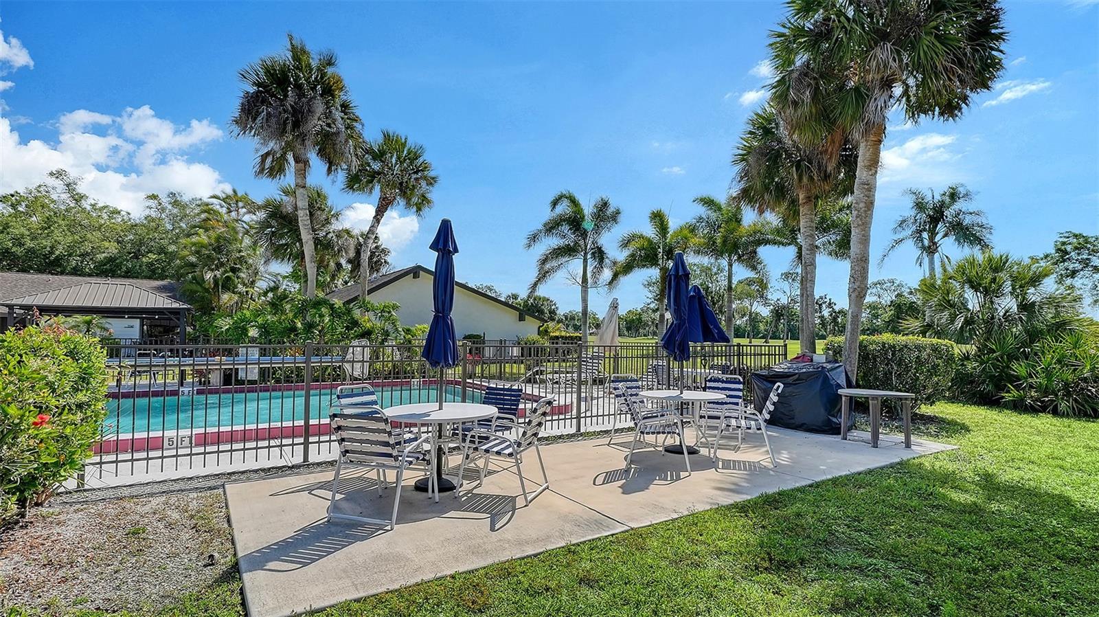3569 LONGMEADOW #35
