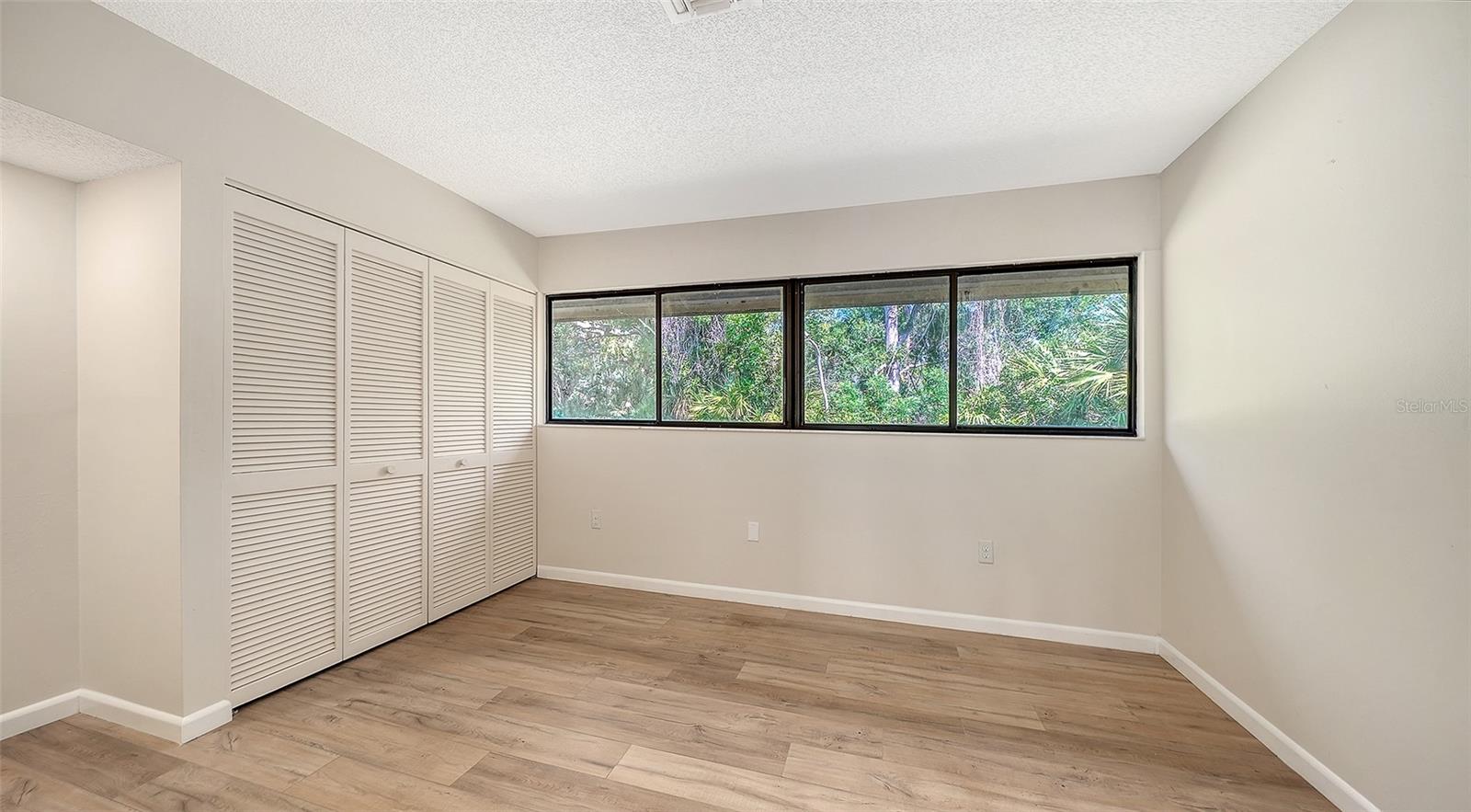 3569 LONGMEADOW #35