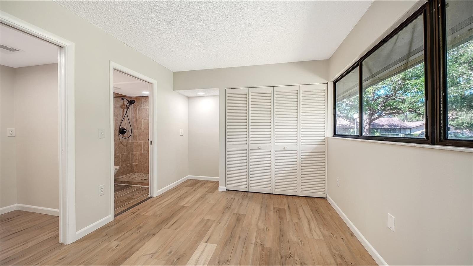 3569 LONGMEADOW #35