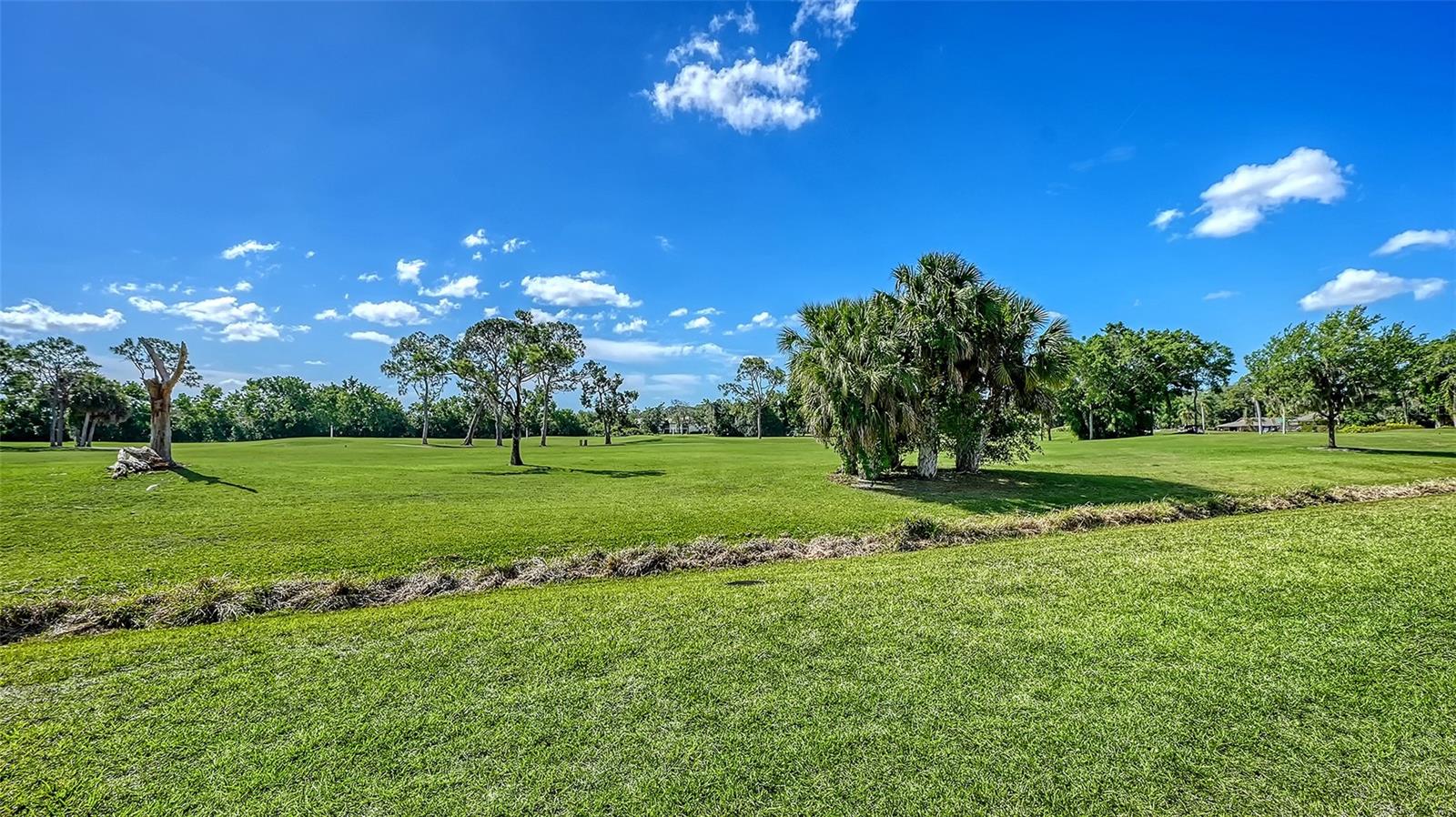 3569 LONGMEADOW #35