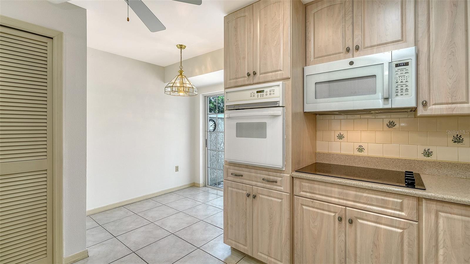 4429 OAKLEY GREENE #6