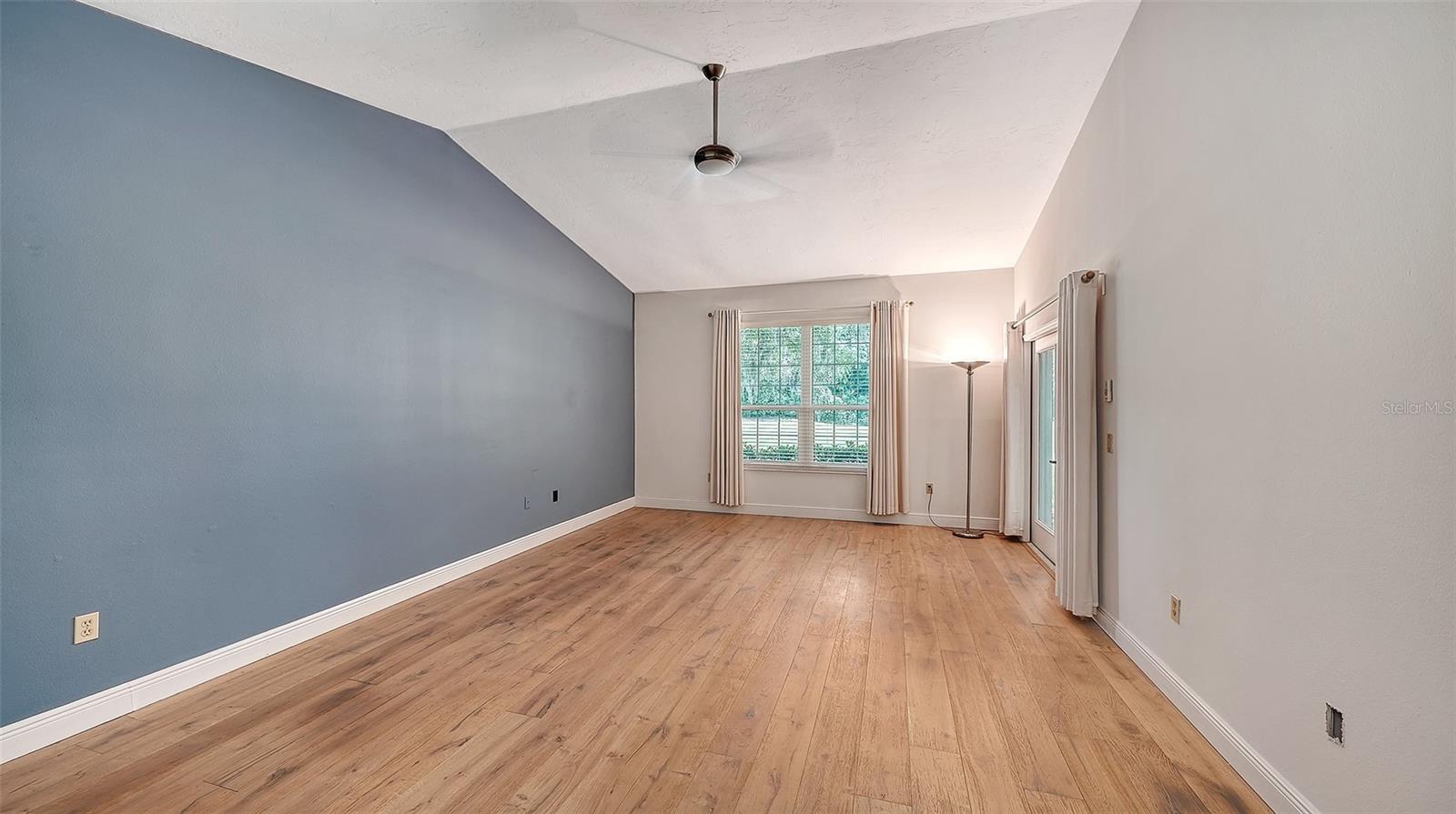 4004 PENSHURST PARK