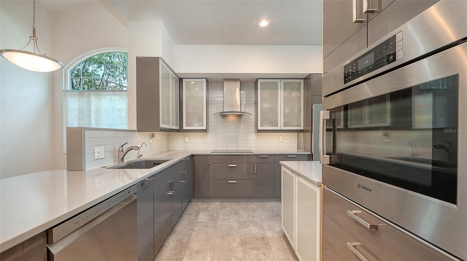 4004 PENSHURST PARK