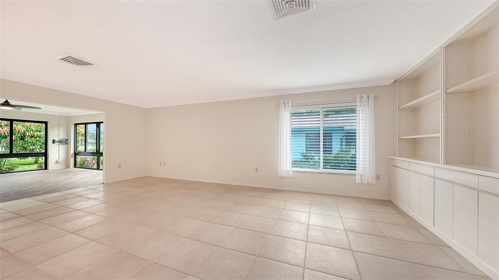 4777 RINGWOOD MDW