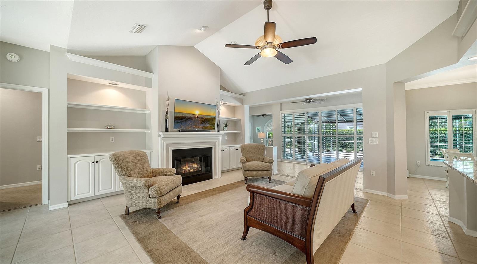 4322 HIGHLAND OAKS CIR