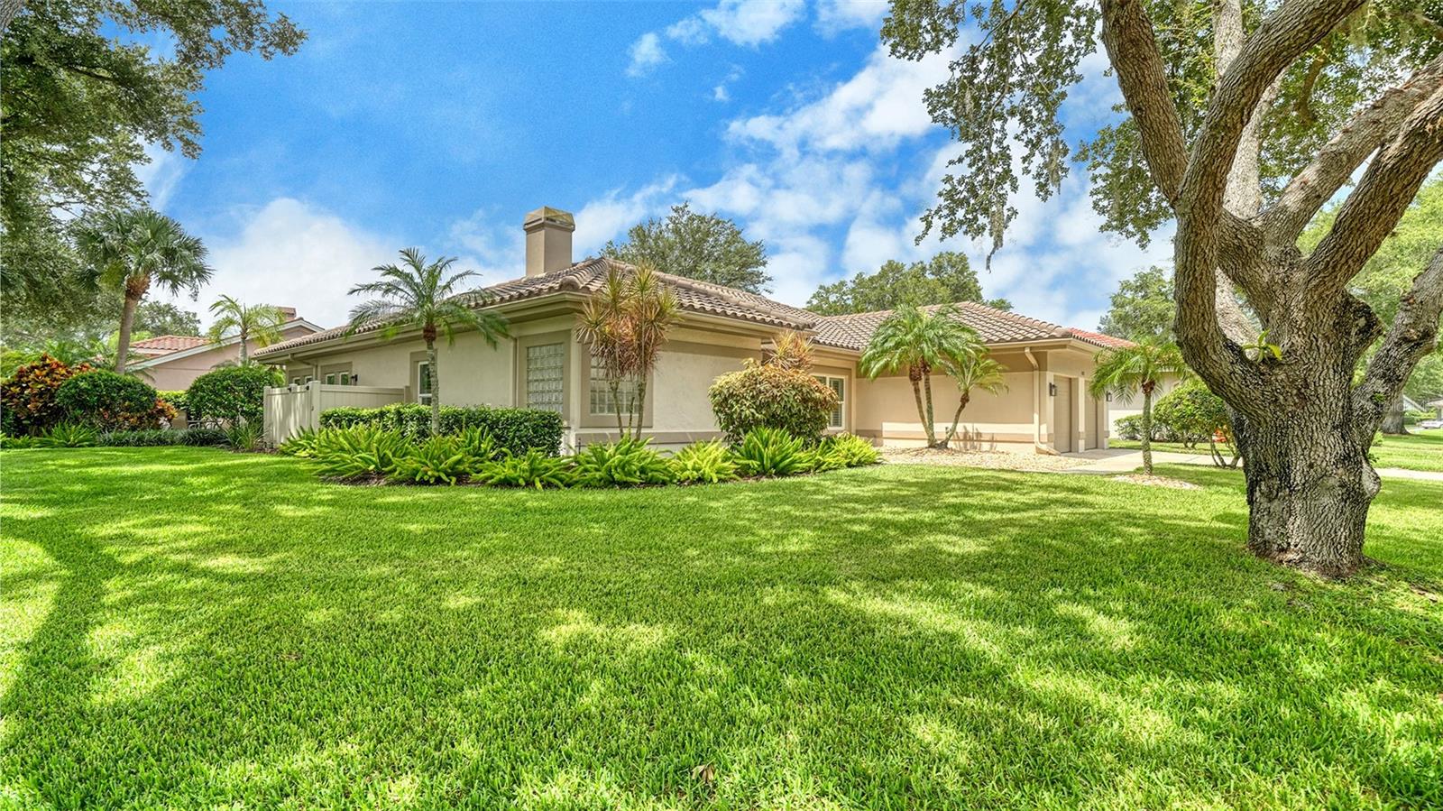4322 HIGHLAND OAKS CIR