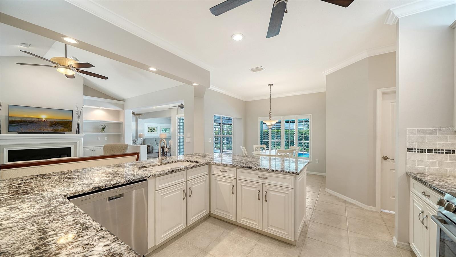 4322 HIGHLAND OAKS CIR