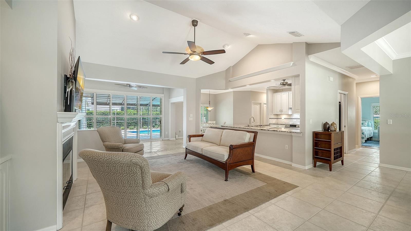 4322 HIGHLAND OAKS CIR