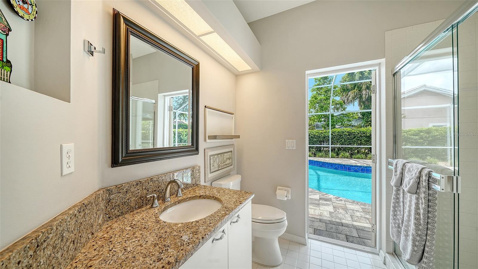 4322 HIGHLAND OAKS CIR