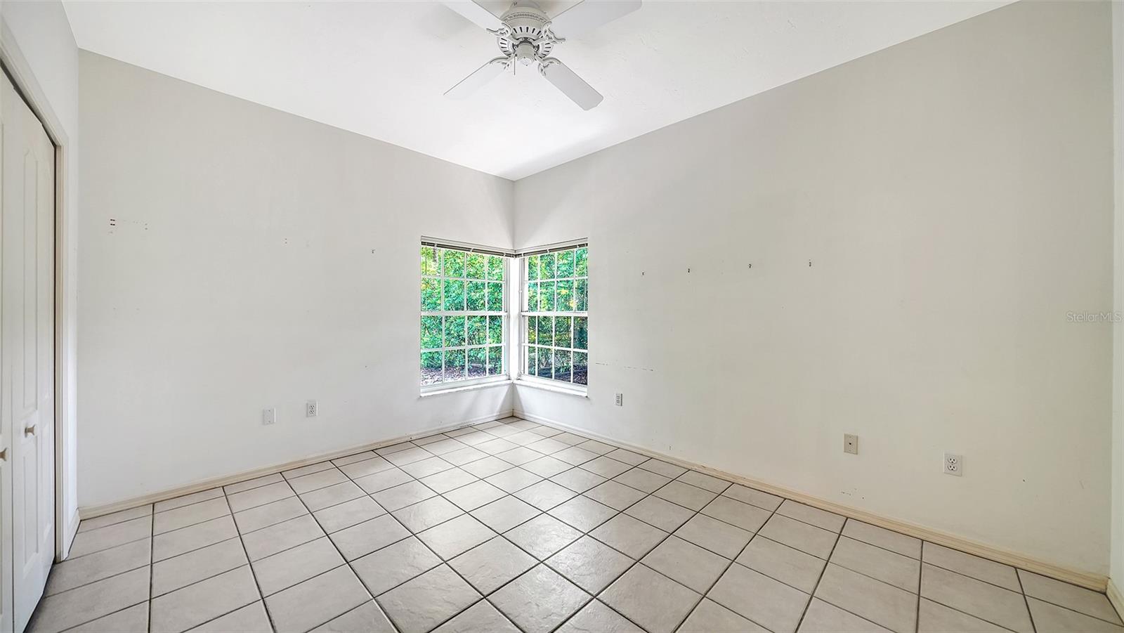 2929 SANDRINGHAM PL