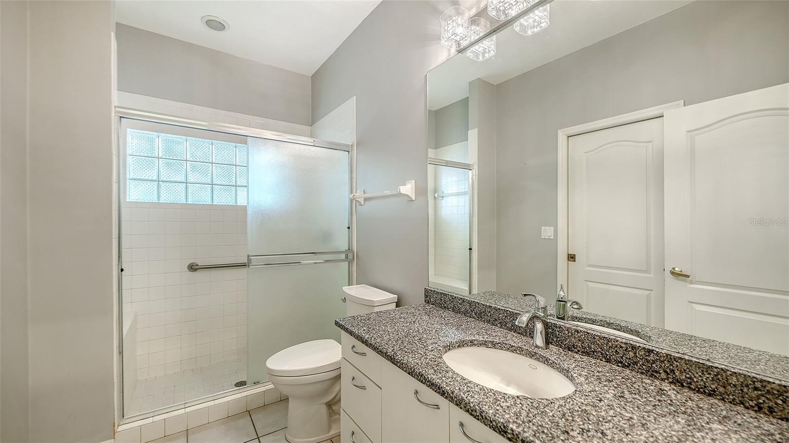 2929 SANDRINGHAM PL
