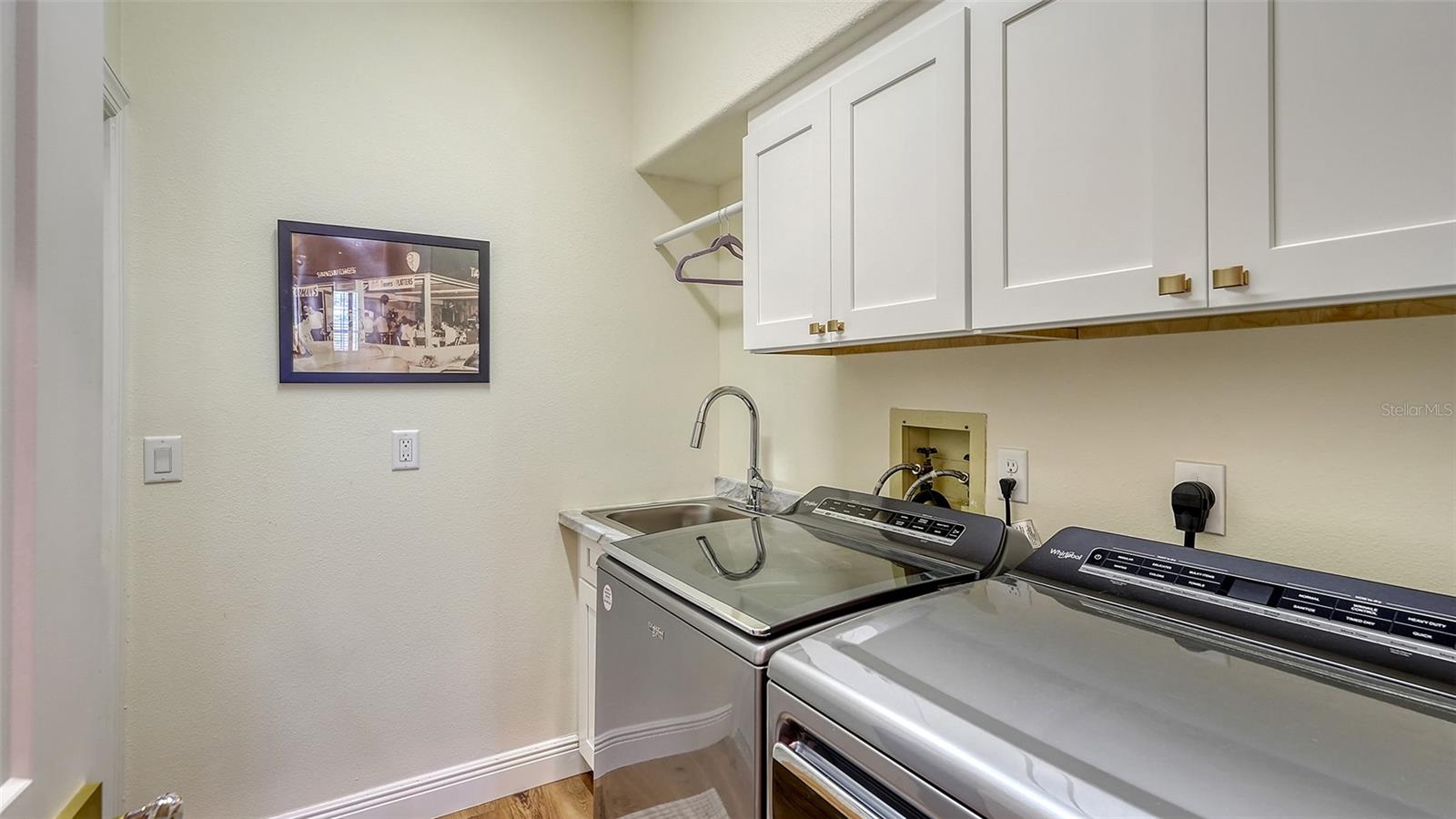 4060 PENSHURST PARK