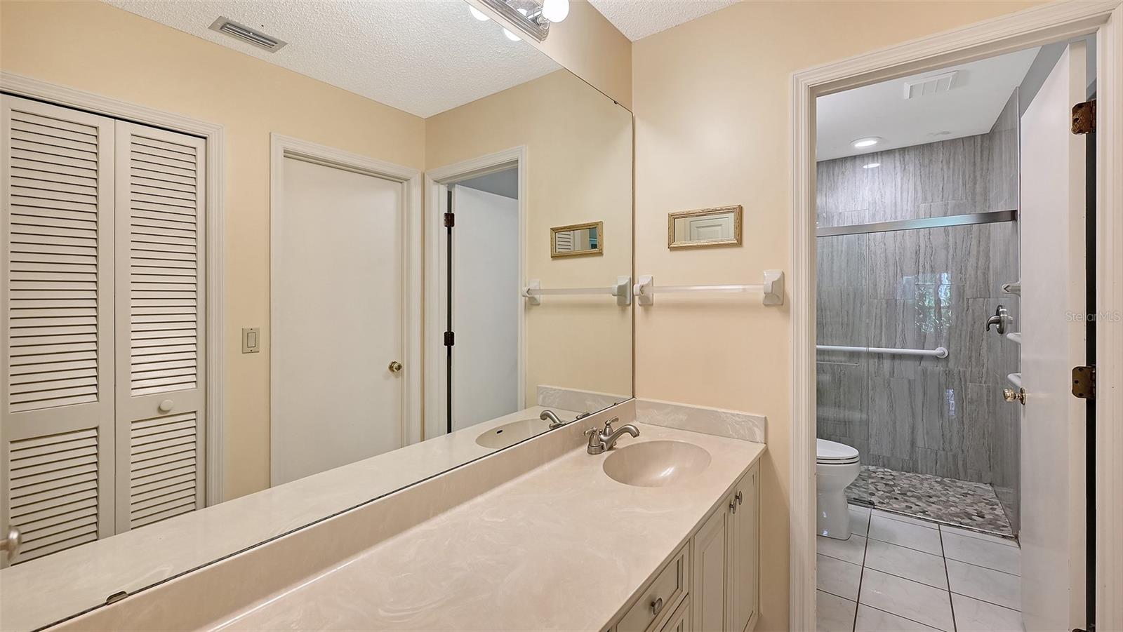 5515 CHANTECLAIRE #41