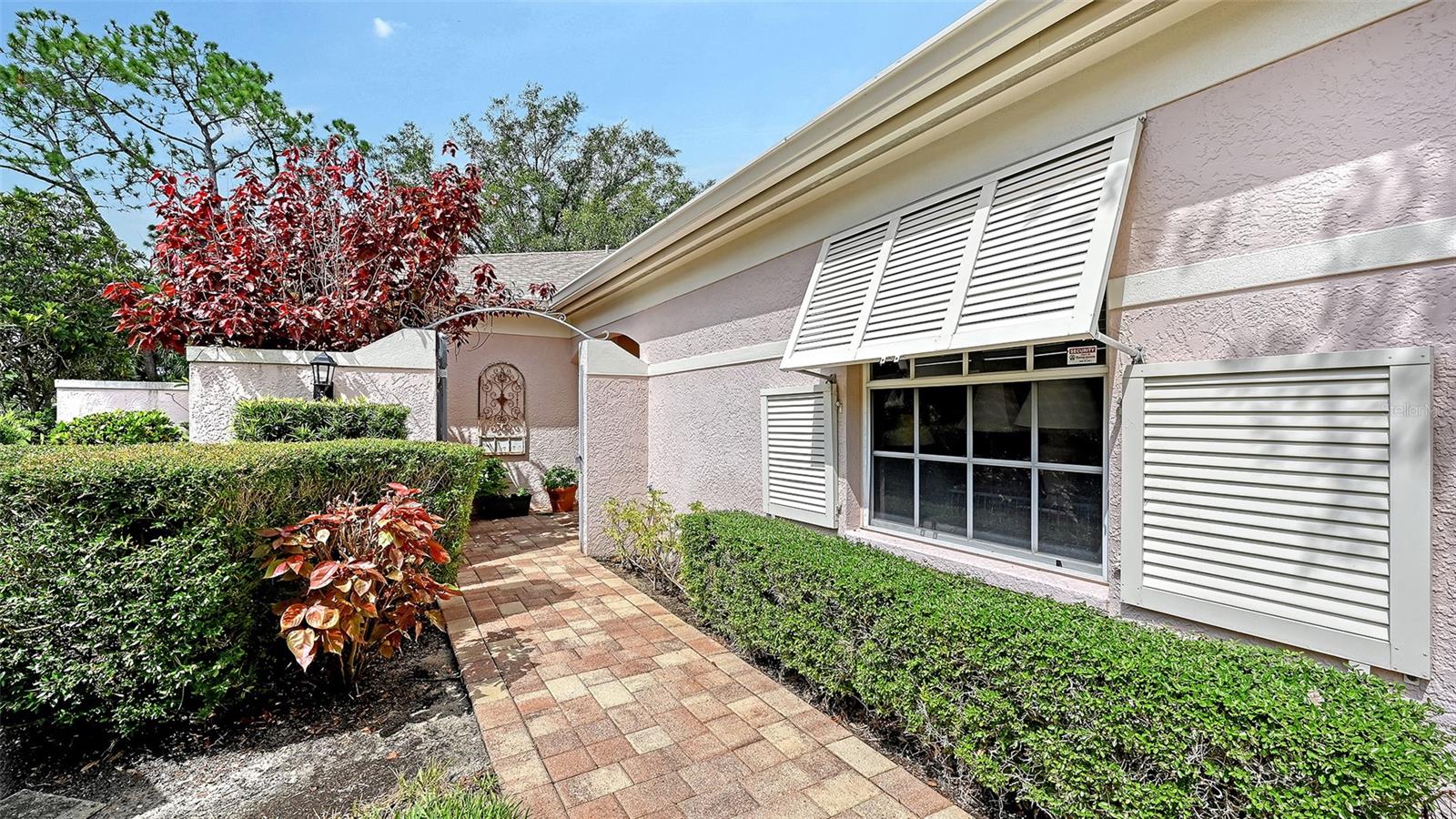 5515 CHANTECLAIRE #41