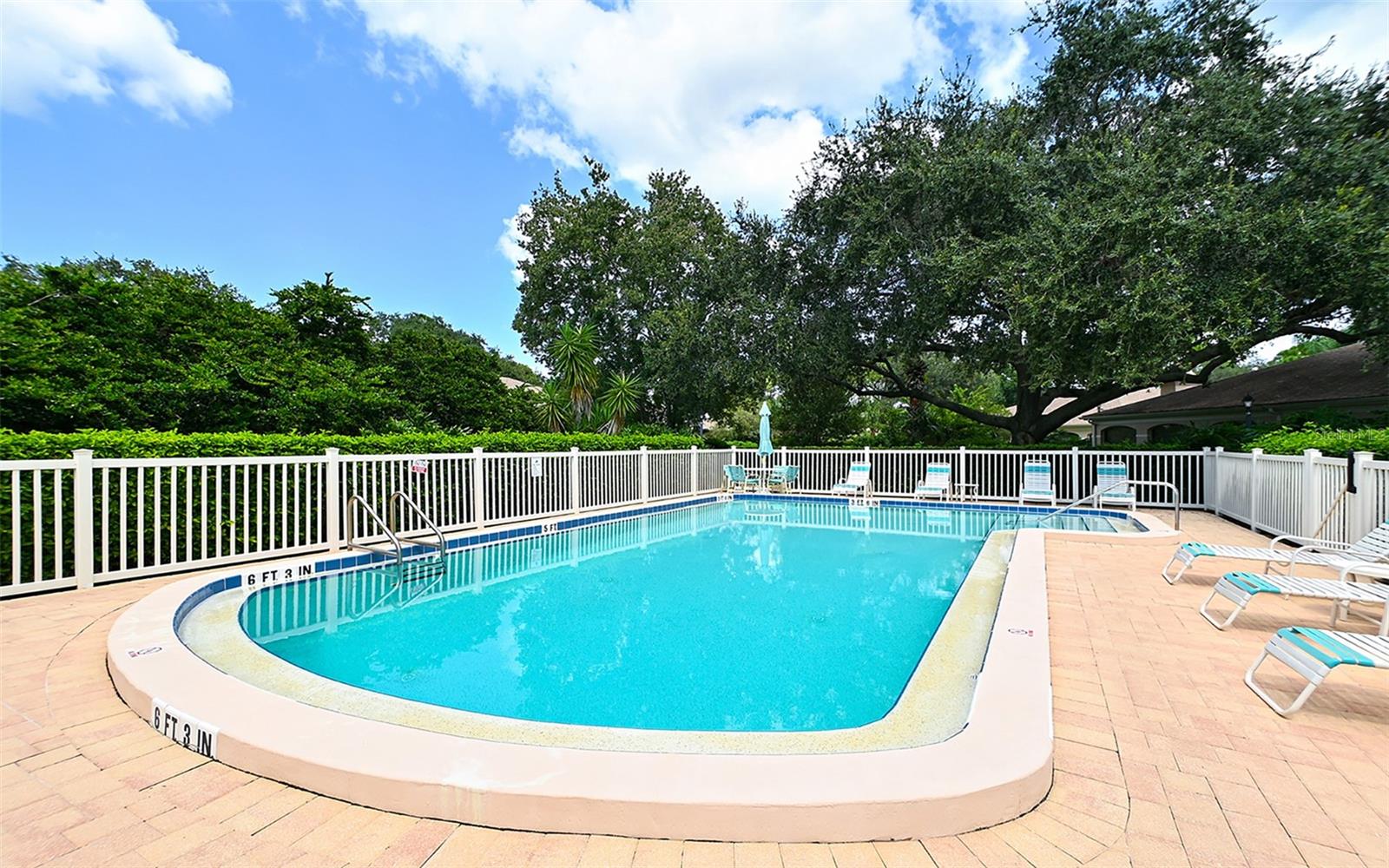 5515 CHANTECLAIRE #41