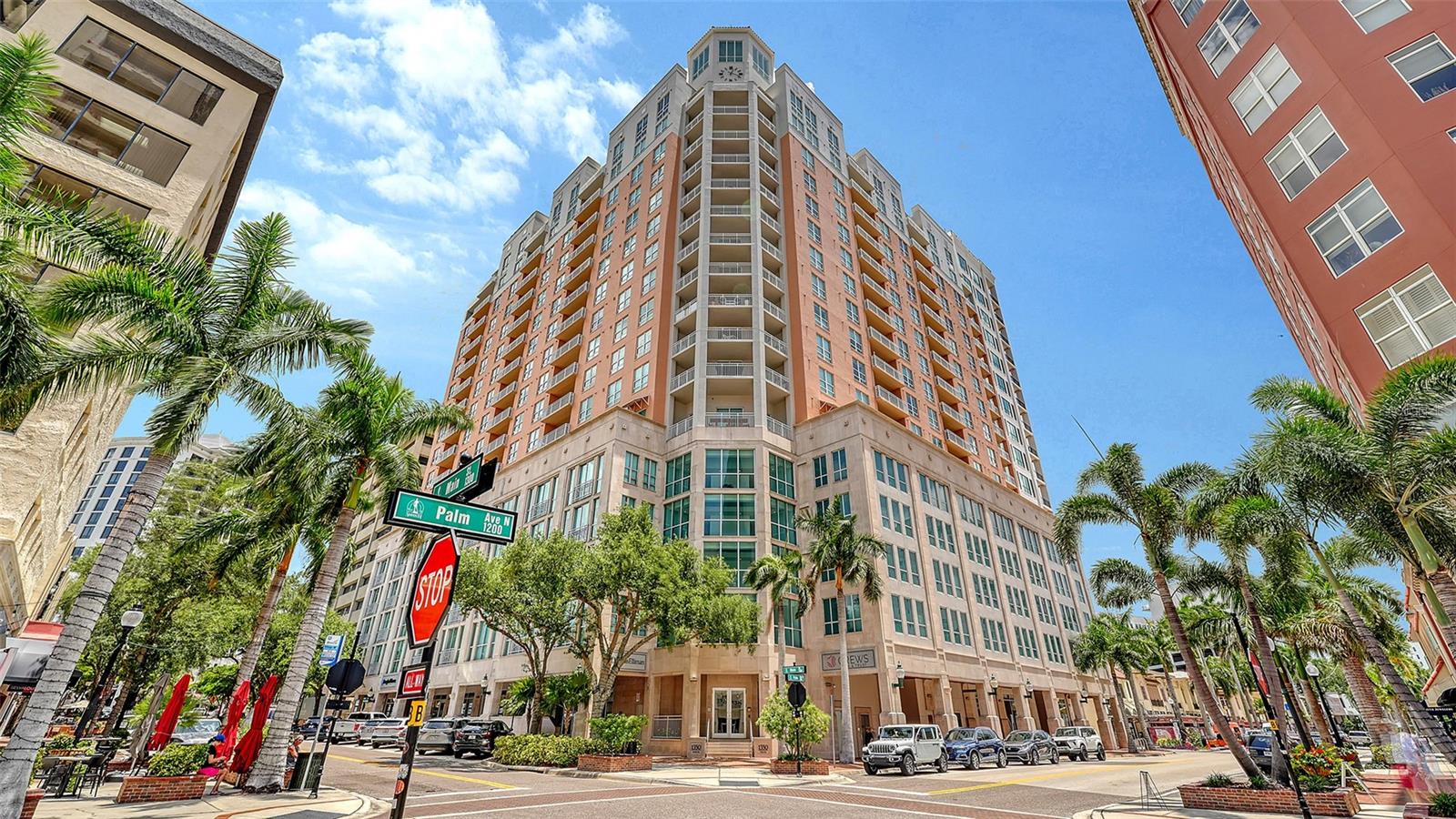 1350 MAIN ST #1409