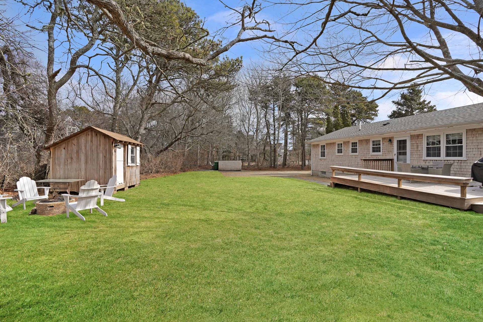 37 Knoll Drive