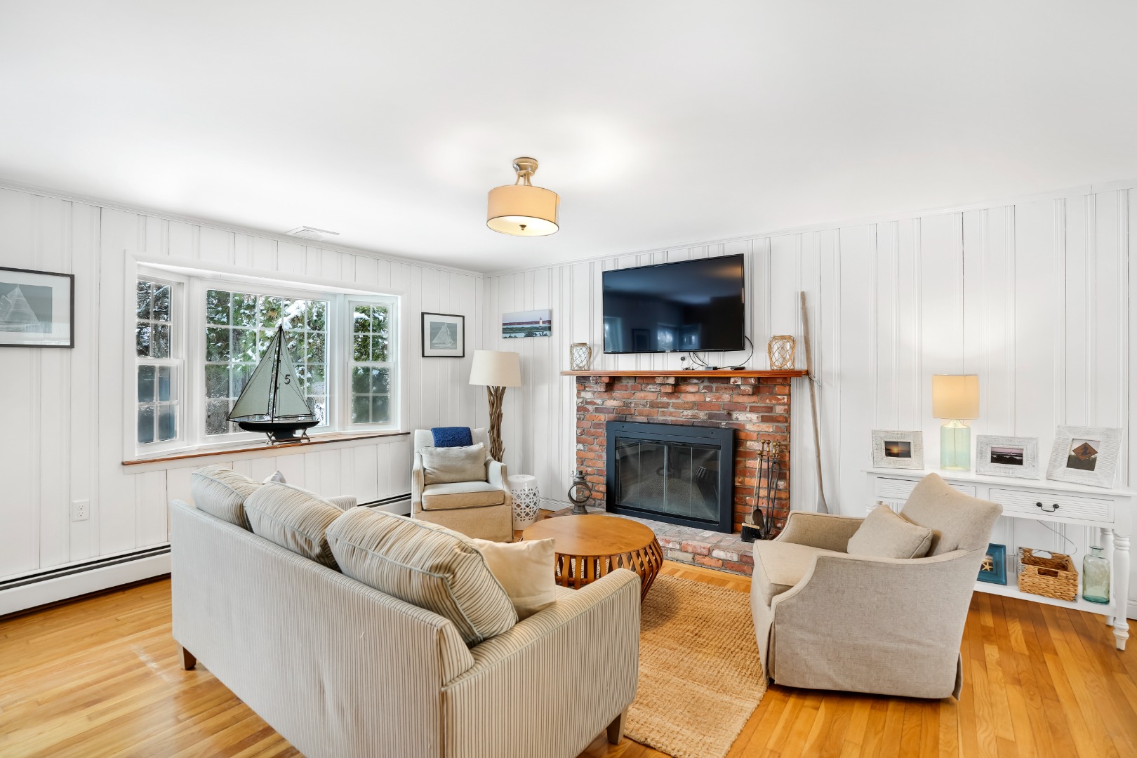37 Knoll Drive