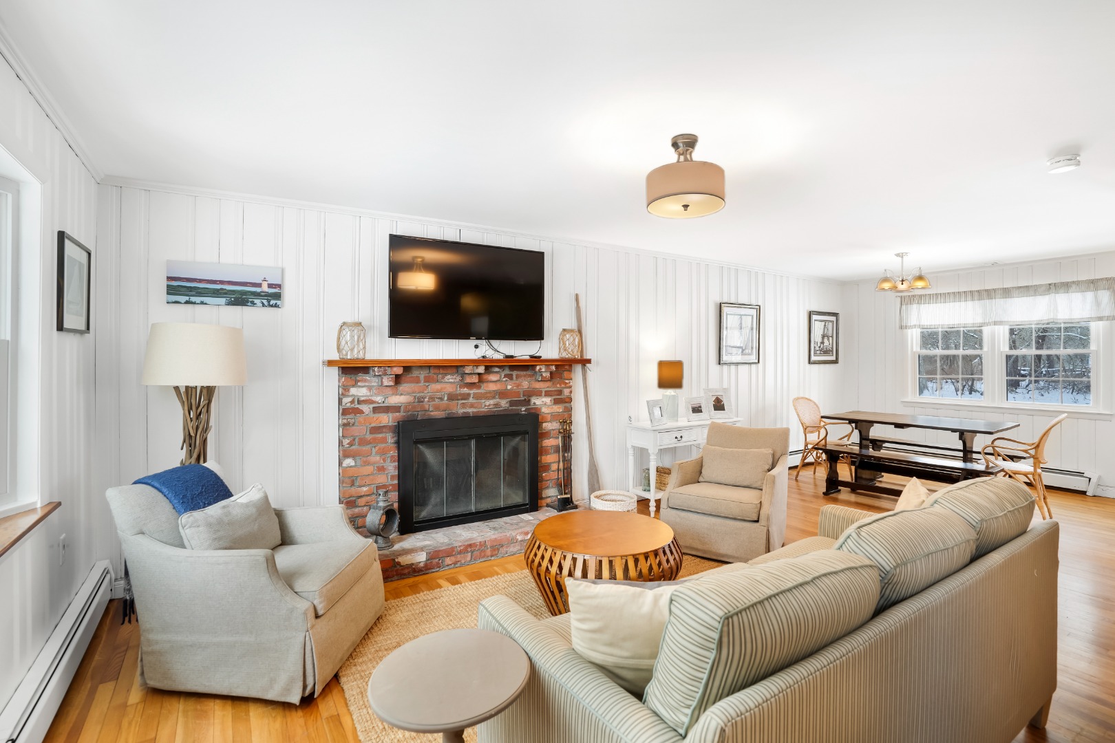 37 Knoll Drive