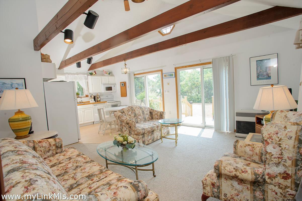 137 Charles Neck Way