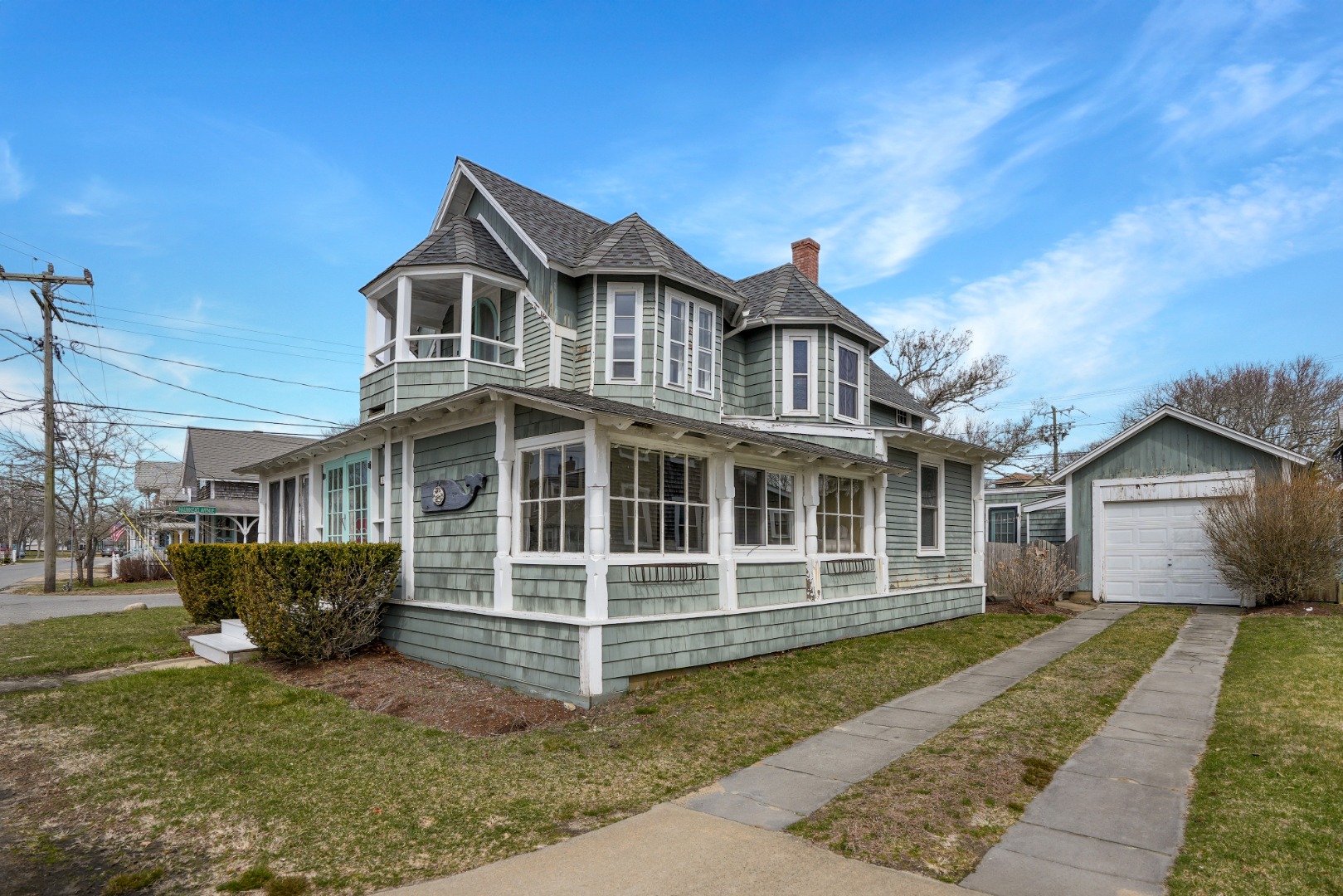 35 Tuckernuck Avenue
