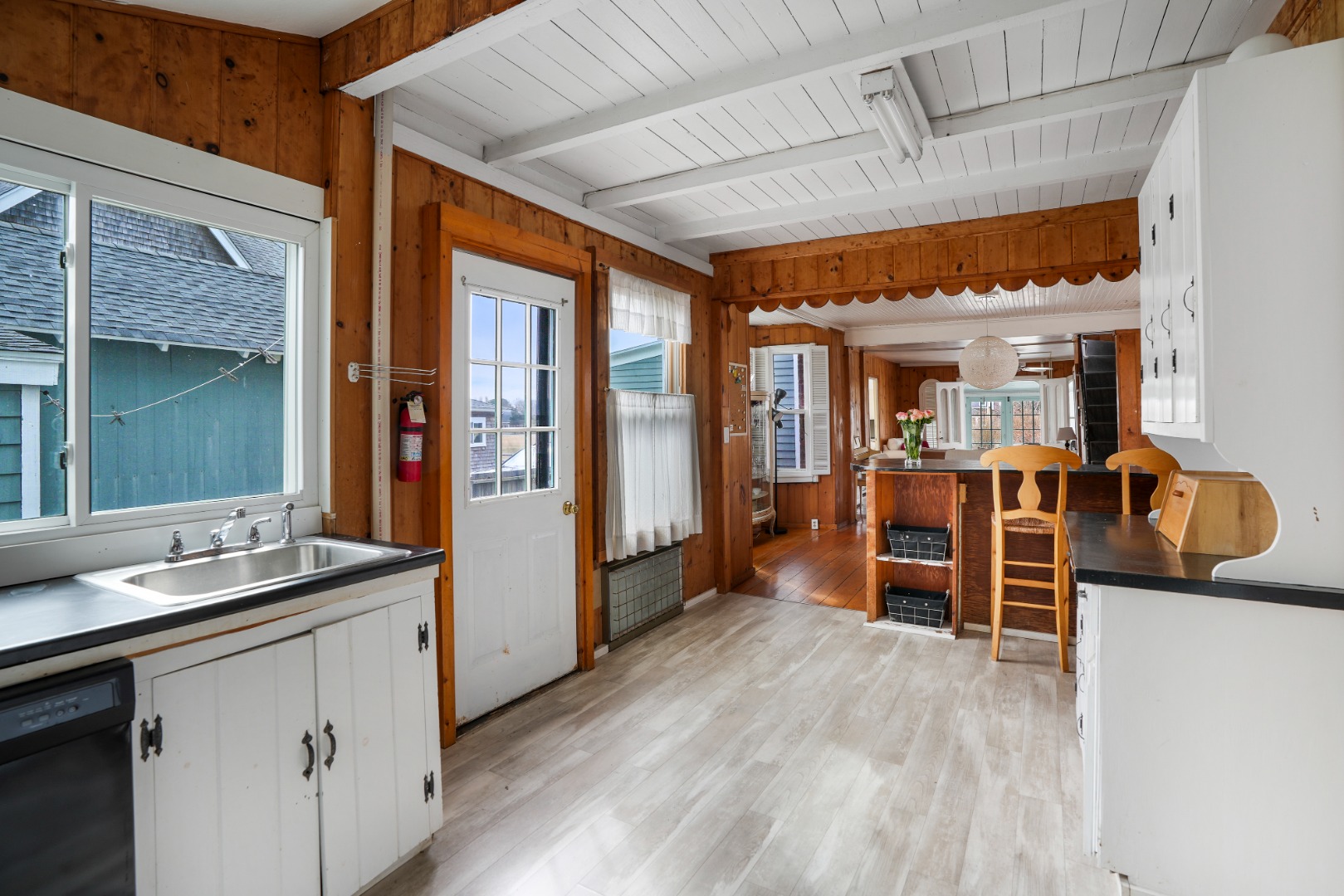 35 Tuckernuck Avenue
