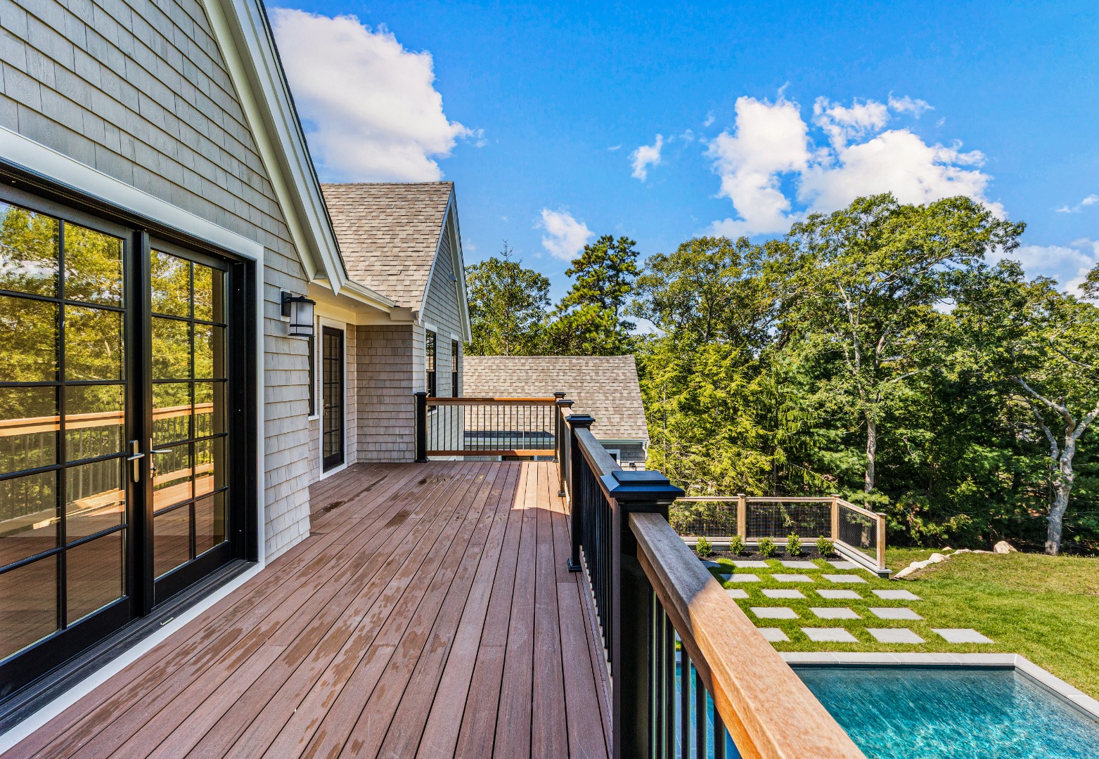 41 Crowell Lane