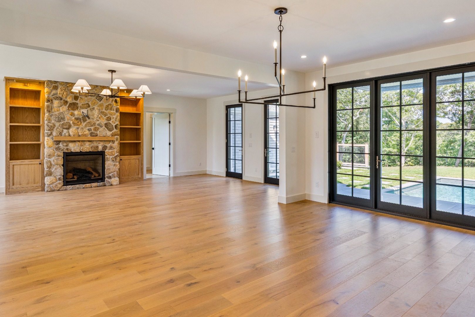 41 Crowell Lane