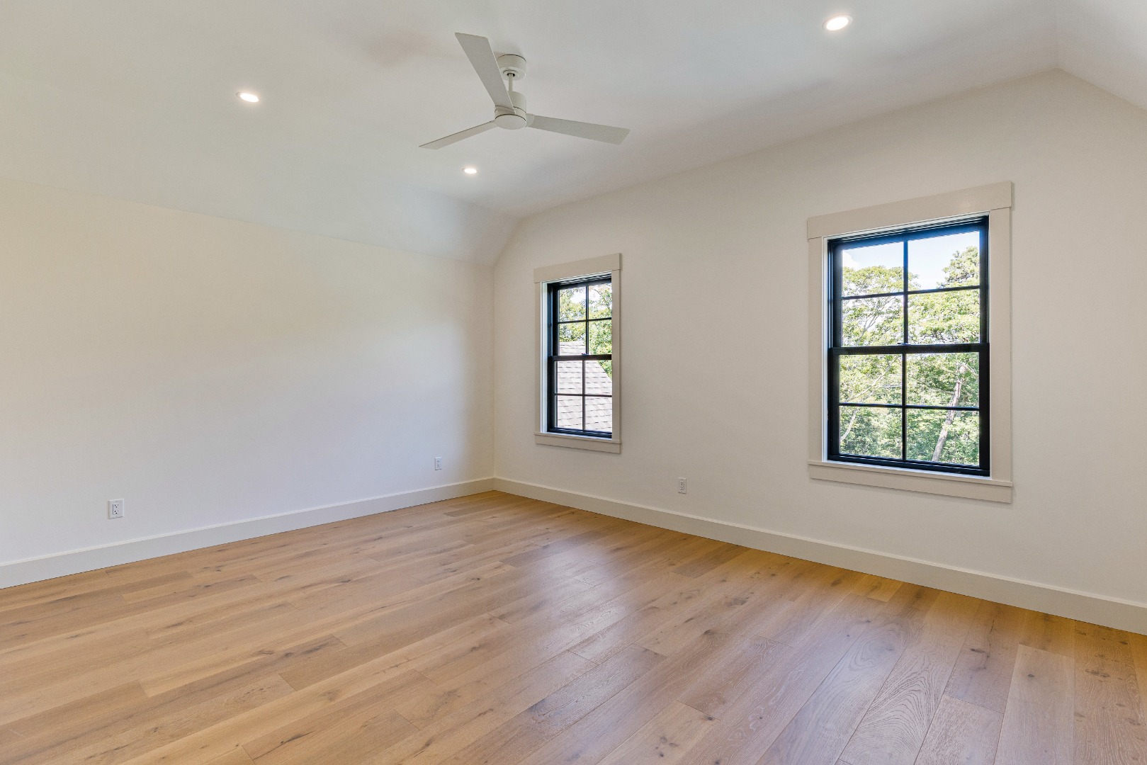 41 Crowell Lane