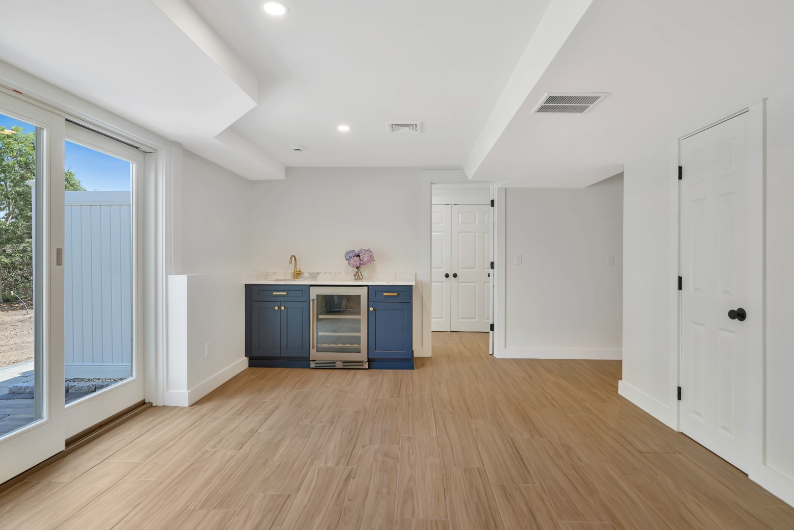 12 West Farm Rd