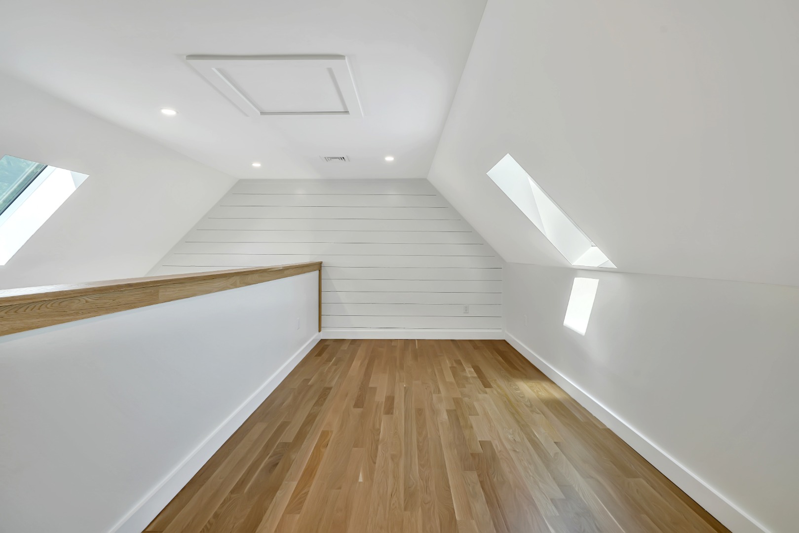 12 West Farm Rd