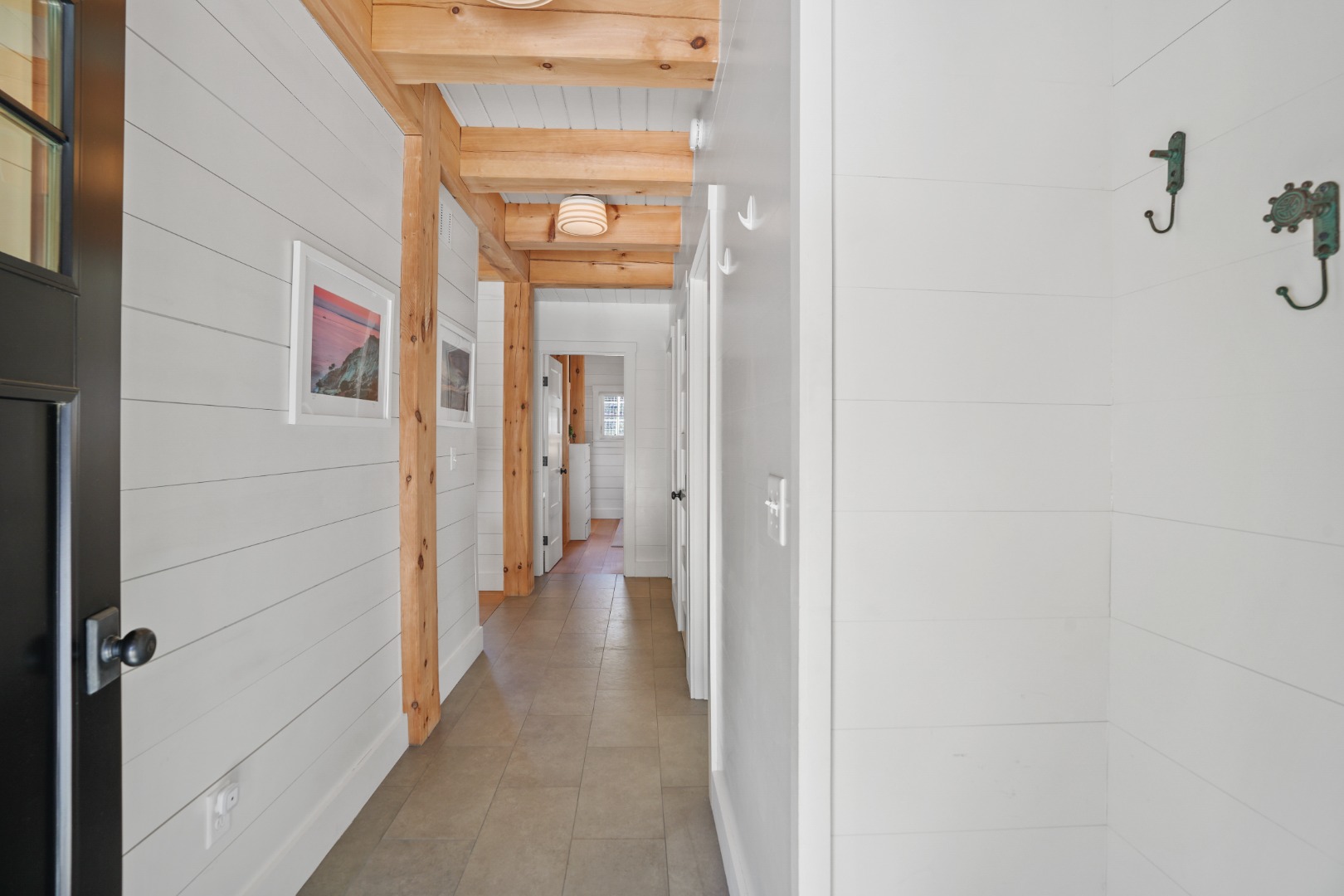 16 RED COAT HILL RD, West Tisbury