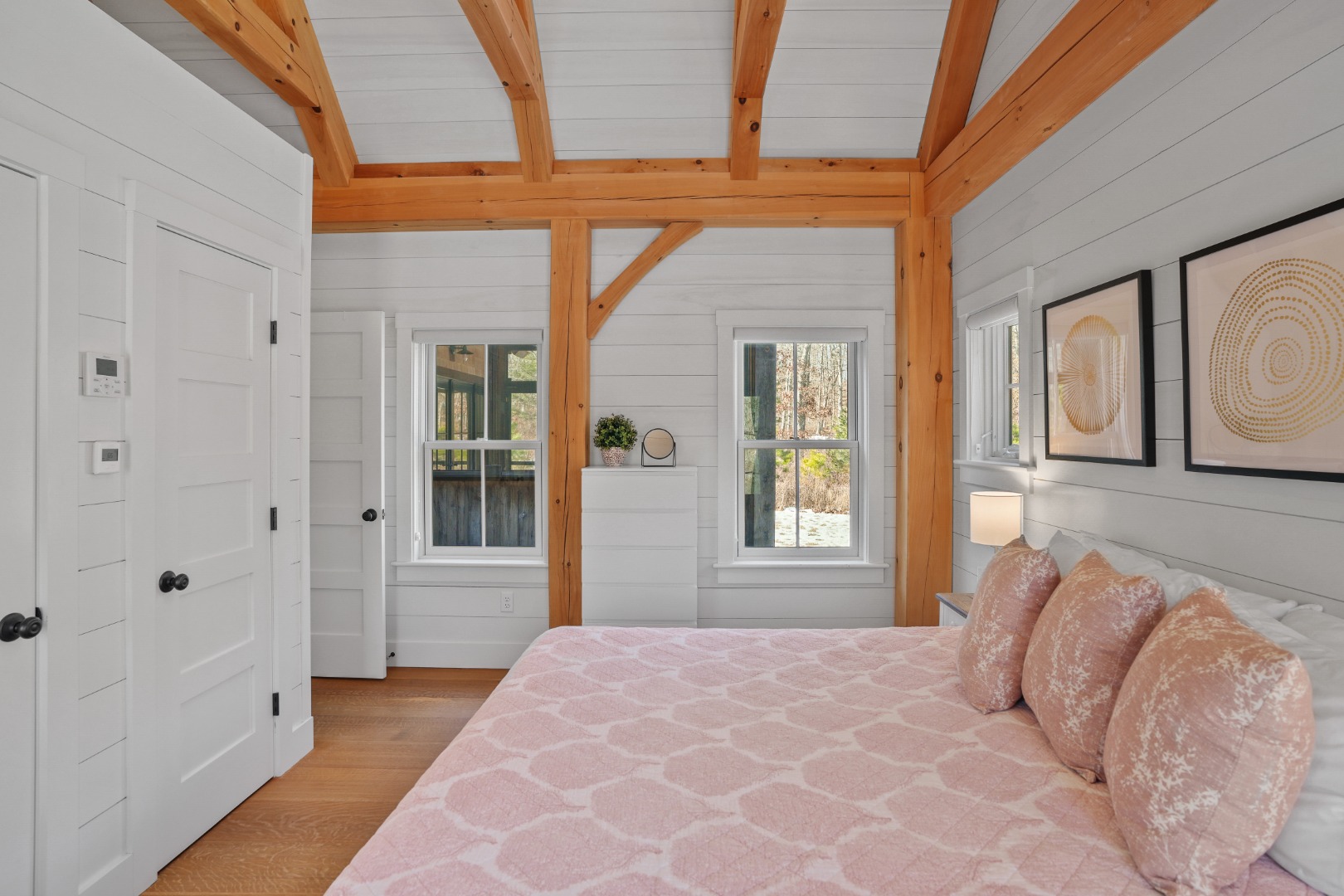 16 RED COAT HILL RD, West Tisbury